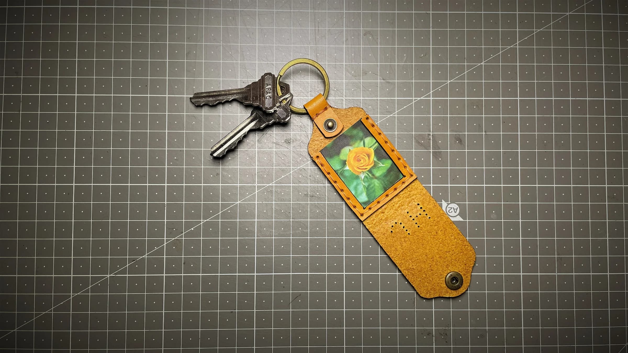 Handmade PHOTO KEYCHAIN